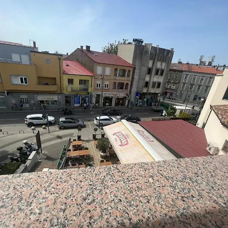 App Igor 2 شقة تْسْغيكفانِتْسا